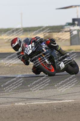 media/Sep-07-2024-Pacific Track Time (Sat) [[9bb89f5e83]]/A group/Phone Wall Paper 1000am/